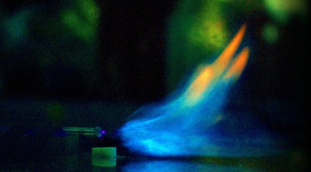 Piegare il fuoco con la corrente