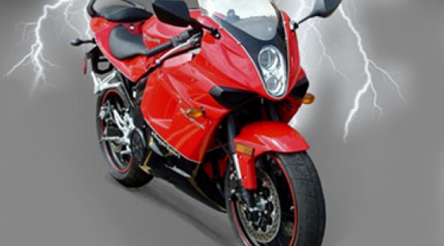 La questione delle “due ruote elettriche” si fa seria con BMW e ROEHR